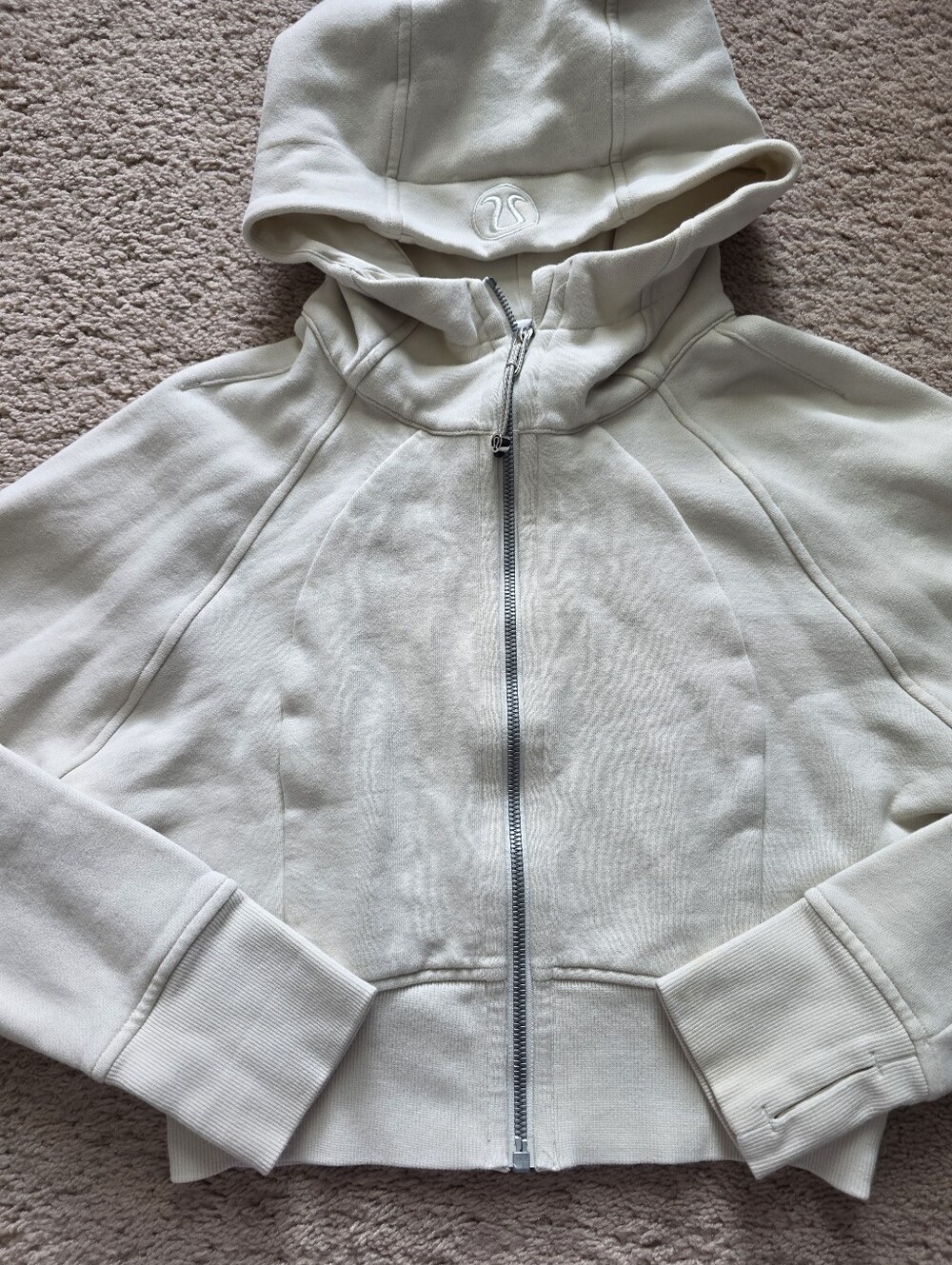 Lululemon Scuba Full Zip Cropped Hoodie Bone / Cream Size 6